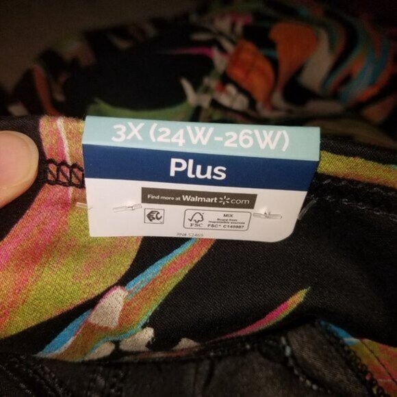 NWT Terra & Sky Tropical Pull-On Jeggings 3X 24W-26W Black Floral Elastic Waist - Picture 8 of 10